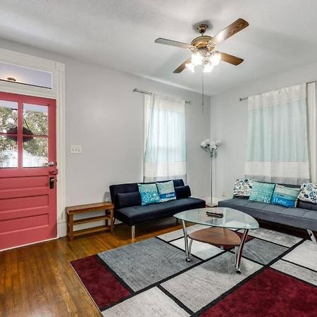Cozy Sea Breeze Bungalow - 2 Mins To The Beach Galveston Exterior photo